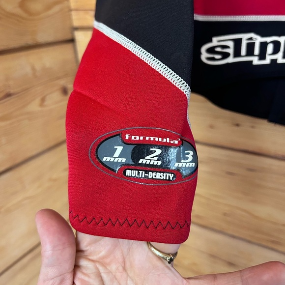 Kids Boys Octane Wetsuit Size Large Neoprene Jacket in Black and Red - Picture 5 of 6